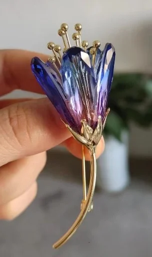 روفو Flower Brooch